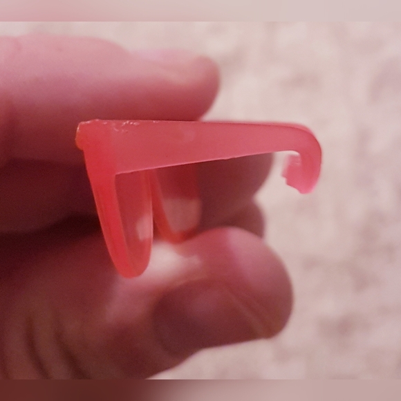 L.O.L Surprise Big Pet DJ K9 Wear and Share Orange and Gold Sunglasses Miniature - Picture 3 of 7